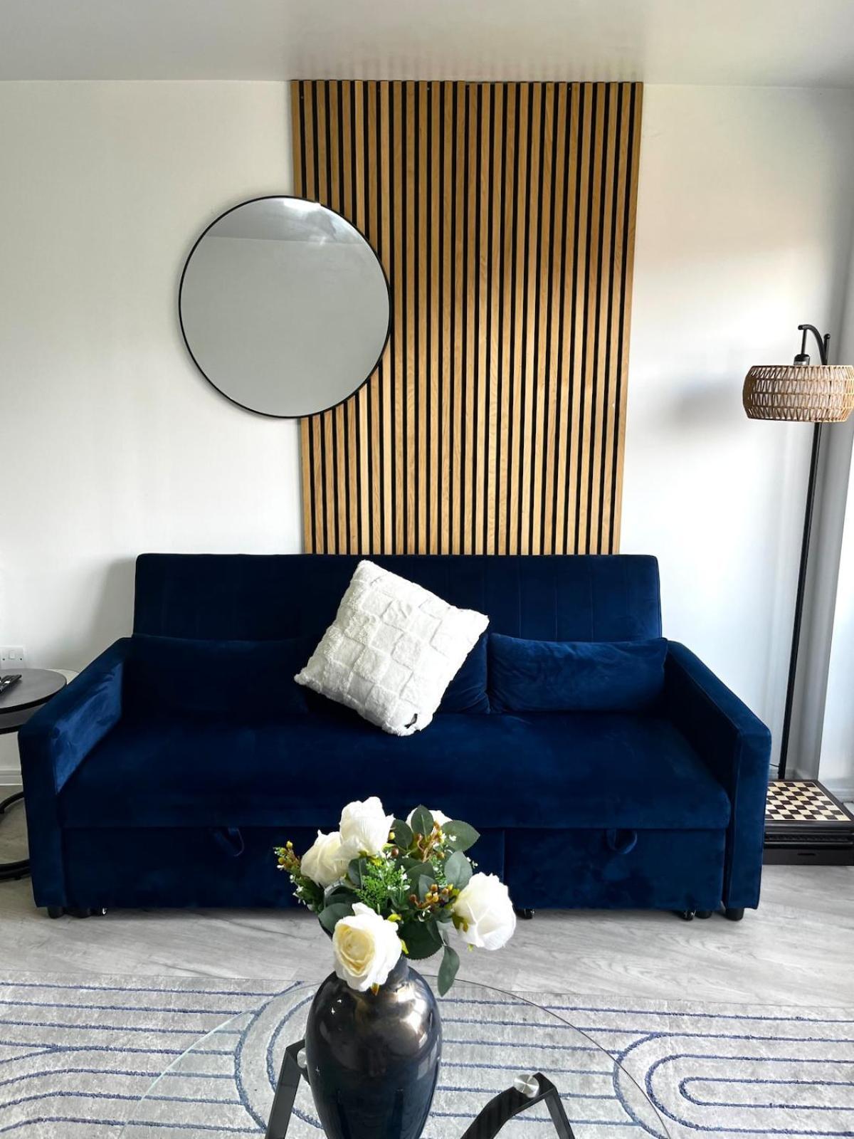 Serene 2-Bed Flat With Canal Views - Coop Live & Ethiad Manchester Ngoại thất bức ảnh